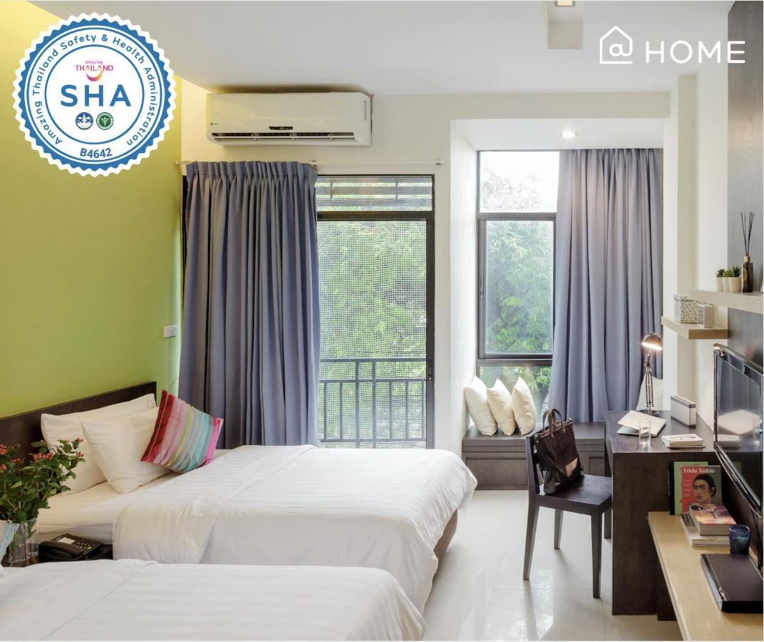 @Home Residence Bangkok Bagian luar foto