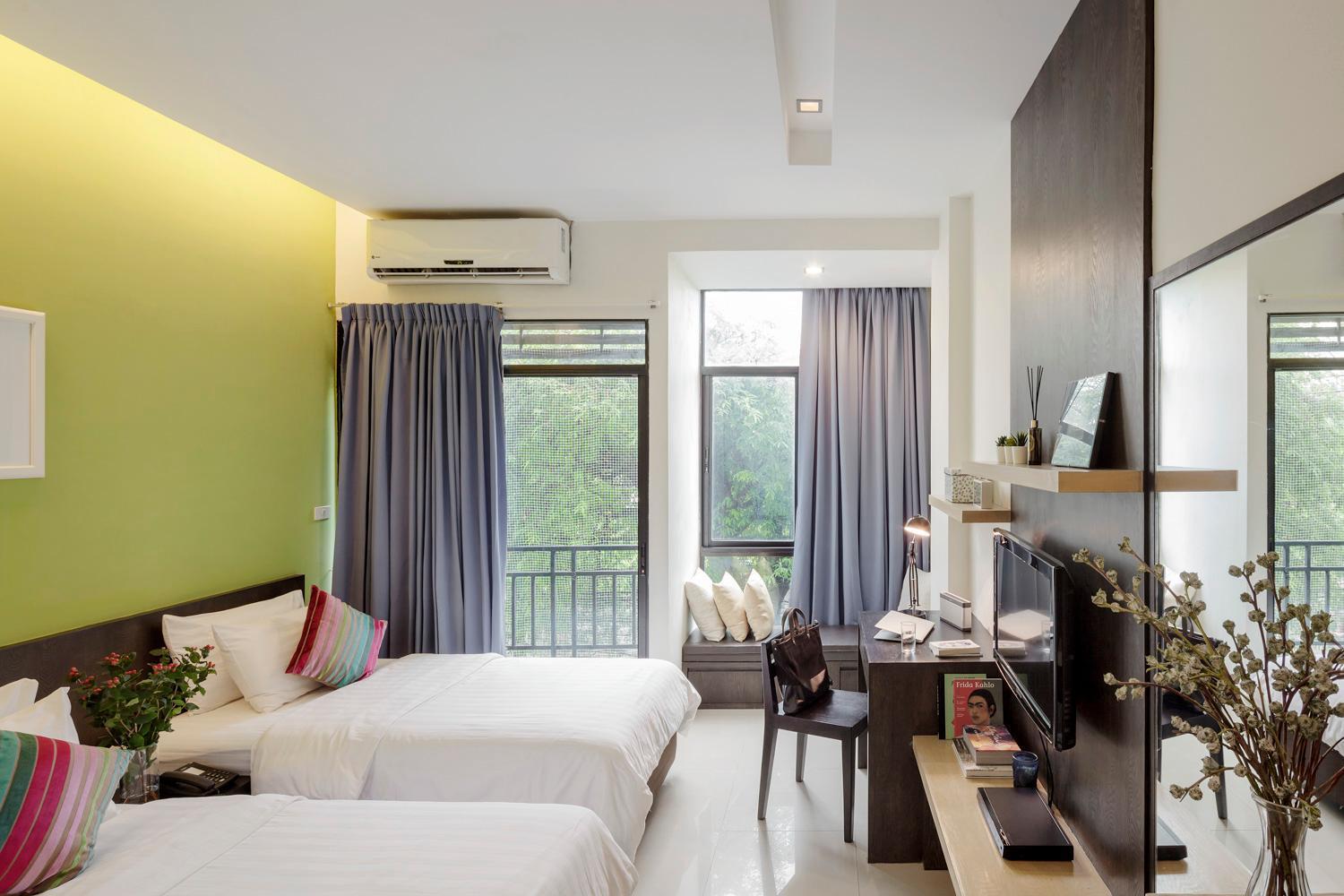 @Home Residence Bangkok Bagian luar foto