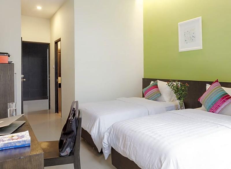 @Home Residence Bangkok Bagian luar foto
