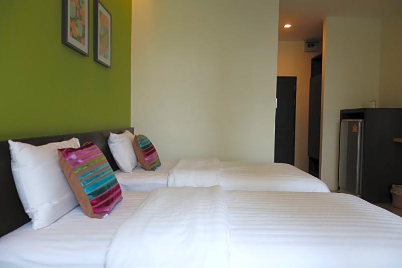 @Home Residence Bangkok Bagian luar foto